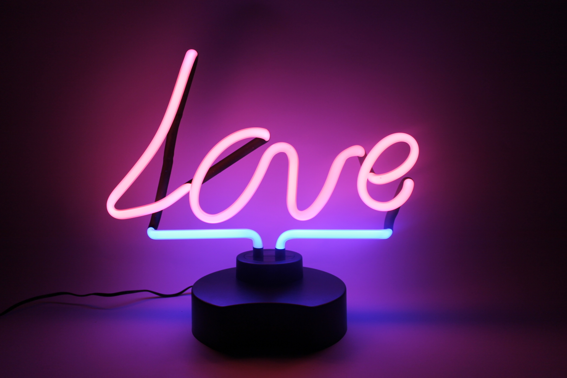 Love Neon - Retrogeschenk